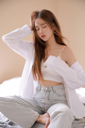 Escort Cherry from Tottenham Court Road